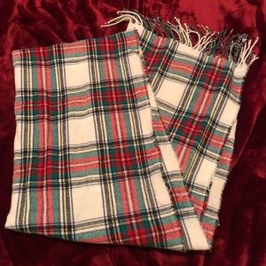 3/$20✨Banana Republic Plaid Blanket Scarf